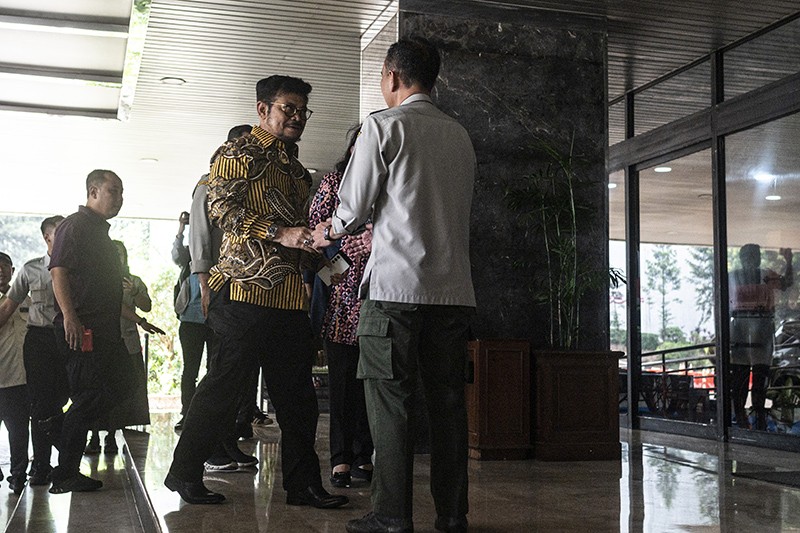 Ekspresi Mentan SYL Sempat Hilang Kabar Kini Kembali ke Kantor - Bagian 3