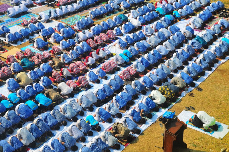 1.700 Pelajar Kudus Sholat Istisqa Minta Hujan kepada Allah SWT - Bagian 1