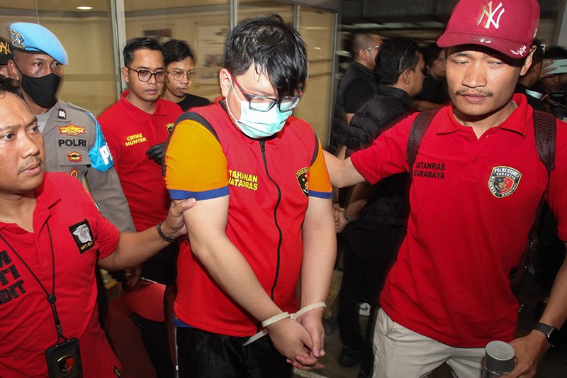 Rekonstruksi Anak Anggota DPR Aniaya Pacar hingga Tewas, Ada Adegan Melindas Korban - Bagian 3