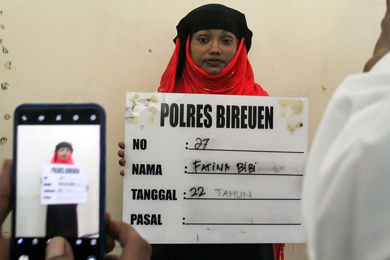 36 Orang Etnis Rohingya Terdampar di Laut Aceh - Bagian 2
