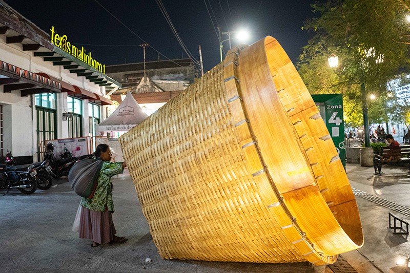 30 Karya Seni Pematung Indonesia Dipamerkan di Jalan Malioboro - Bagian 1