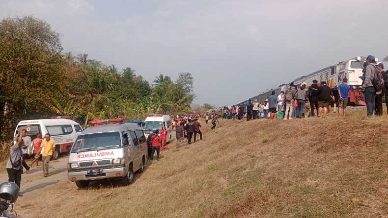 9 Perjalanan KA Memutar via Jalur Utara Jawa Dampak Kecelakaan Kereta di Kulonprogo