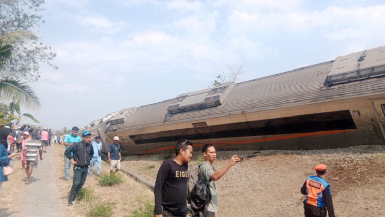 Breaking News: Kecelakaan Kereta di Kulonprogo, Sejumlah Penumpang Terluka