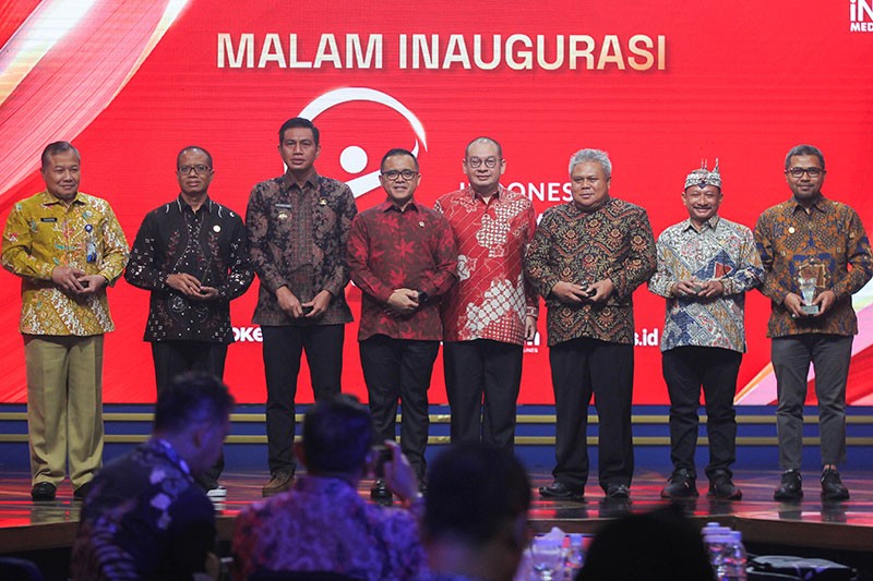 Foto Penerima Penghargaan Indonesia Visionary Leader 2023 - Bagian 2