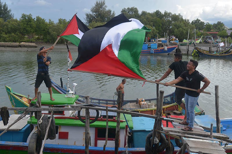 Komunitas Pemancing Lelang Hasil Tangkapan Ikan untuk Didonasikan ke Palestina - Bagian 1