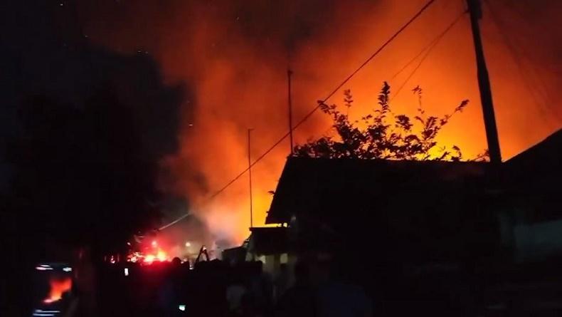 Kemarau Panjang, Kebakaran di Makassar Terjadi 359 Kali, Kerugian Rp19,23 Miliar