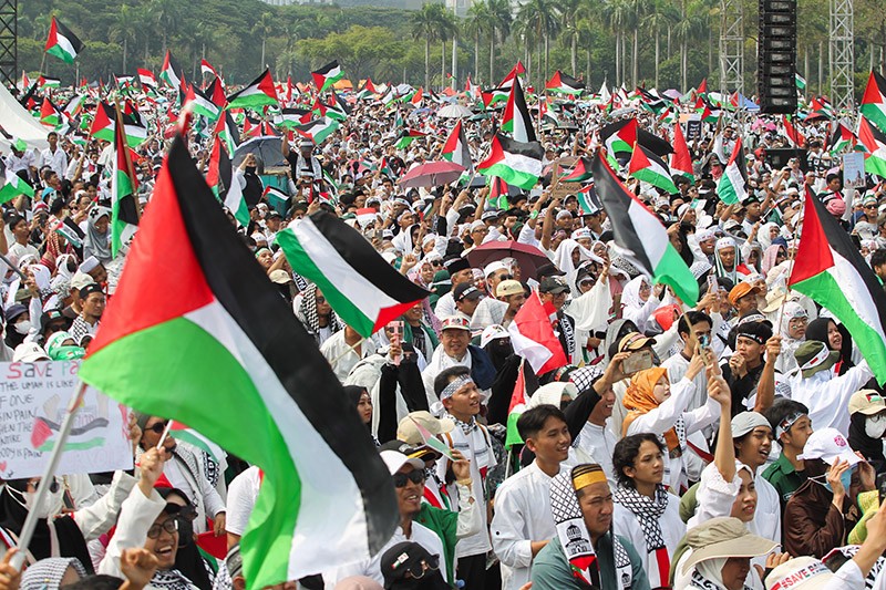 Merinding, Melihat Lautan Manusia Bela Palestina di Monas - Bagian 4