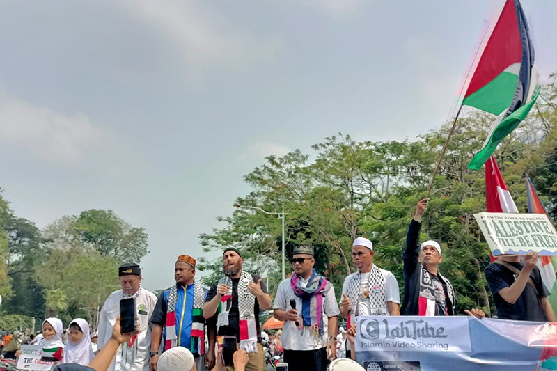 Warga Muslim Amerika Bakar Semangat Massa di Kedubes AS: Bebaskan Palestina! - Bagian 3