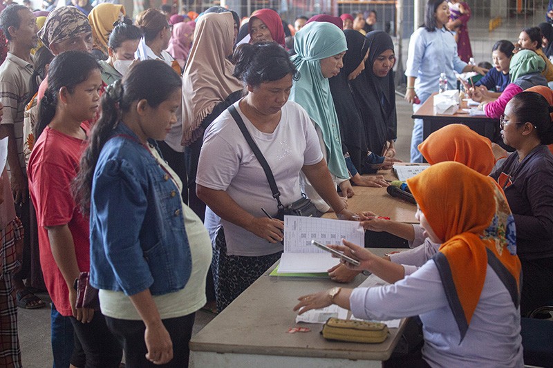 Antrean Bantuan Pangan Cadangan Tahap Kedua - Bagian 2