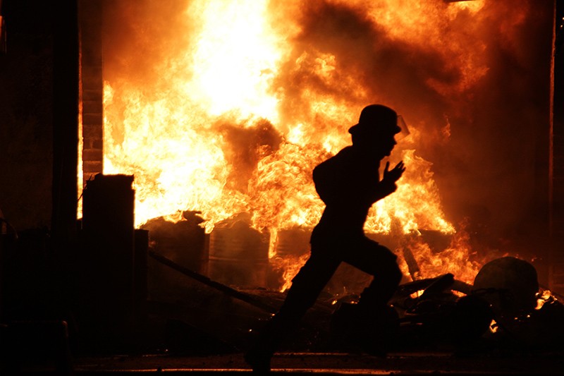 Gudang Penimbunan BBM Pertalite Ludes Terbakar - Bagian 2