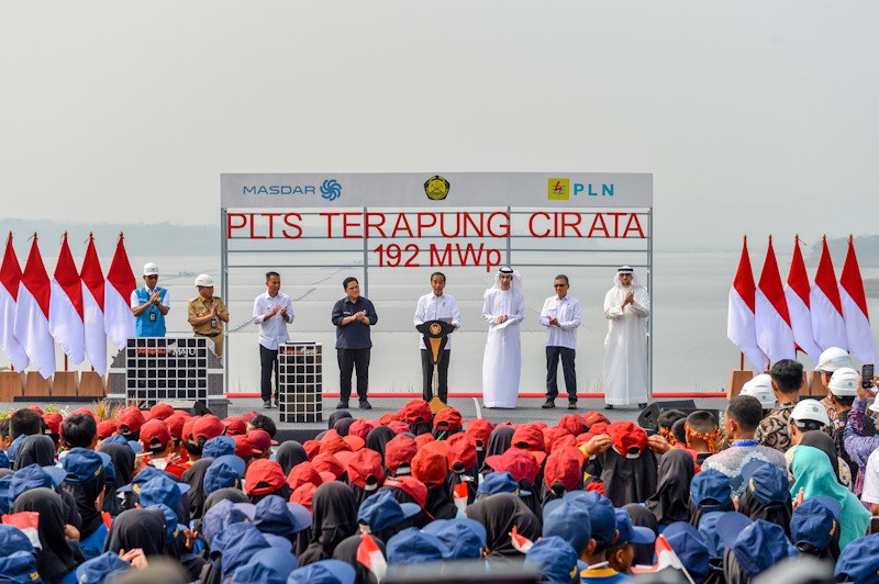 Presiden Jokowi Resmikan PLTS Terapung Cirata, Terbesar Ketiga di Dunia - Bagian 1