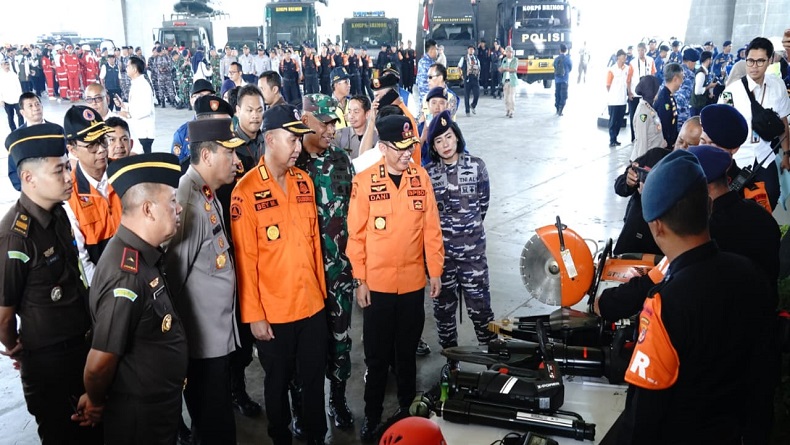 Bencana Hidrometeorologi Ancam Jabar, TNI-Polri Siagakan Personel dan Peralatan
