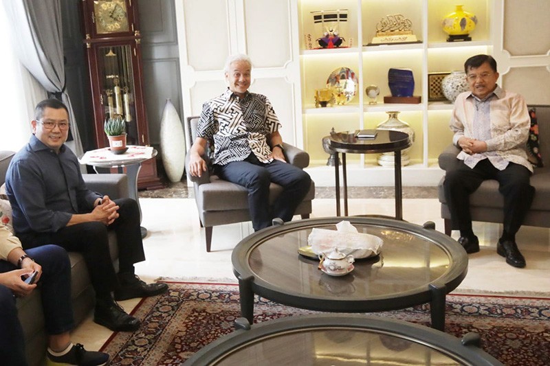 Momen Hangat Pertemuan Ganjar Pranowo dan Jusuf Kalla - Bagian 5