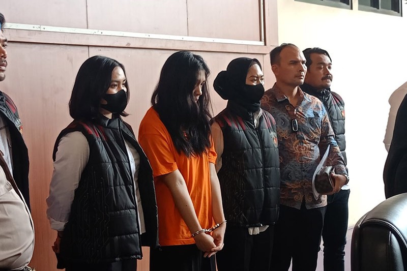Tampang Perempuan Penipu Tiket Konser Coldplay hingga Rp5,1 Miliar  - Bagian 1
