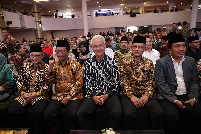 Ganjar-Mahfud MD Dialog dengan Kader Muhammadiyah dan Mahasiswa - Bagian 4