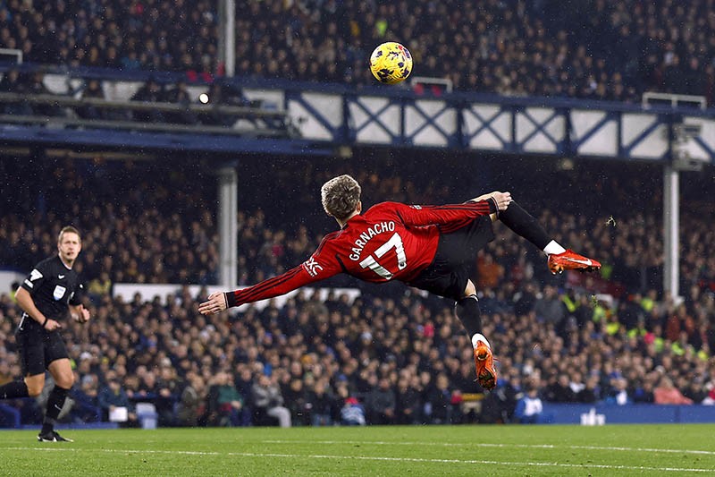 Momen Garnacho Bikin Gol Salto, Selebrasi Siuuu ala Cristiano Ronaldo - Bagian 3