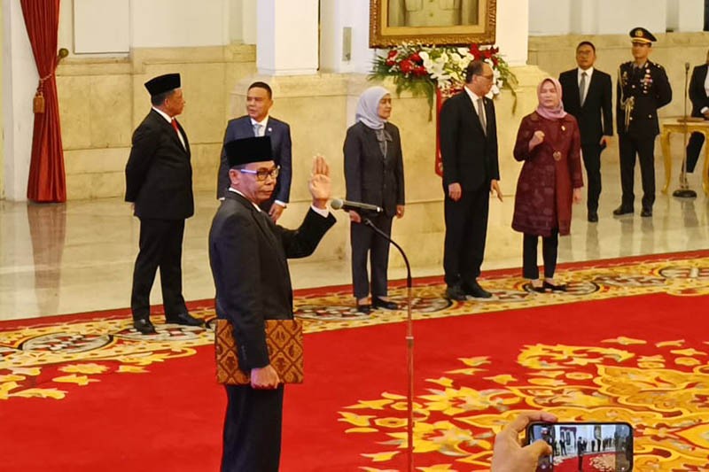 Foto Nawawi Pomolango Dilantik jadi Ketua KPK Gantikan Firli Bahuri - Bagian 1