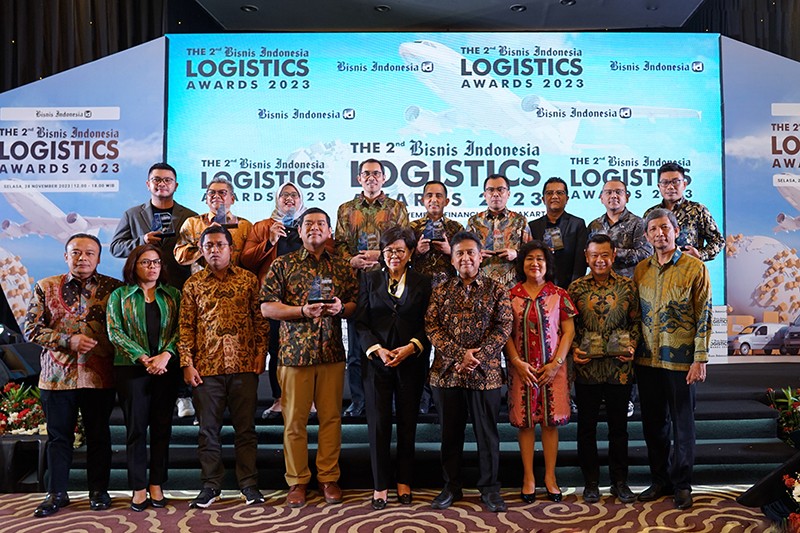 Penghargaan atas Optimalisasi Layanan Pergudangan dan Pelabuhan melalui Digitalisasi - Bagian 3