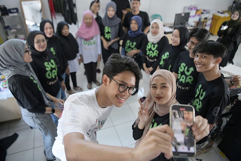 Alam Ganjar Datang ke Z Creative Talk, Bagikan Pengalamannya untuk Generasi Muda Bandung - Bagian 4