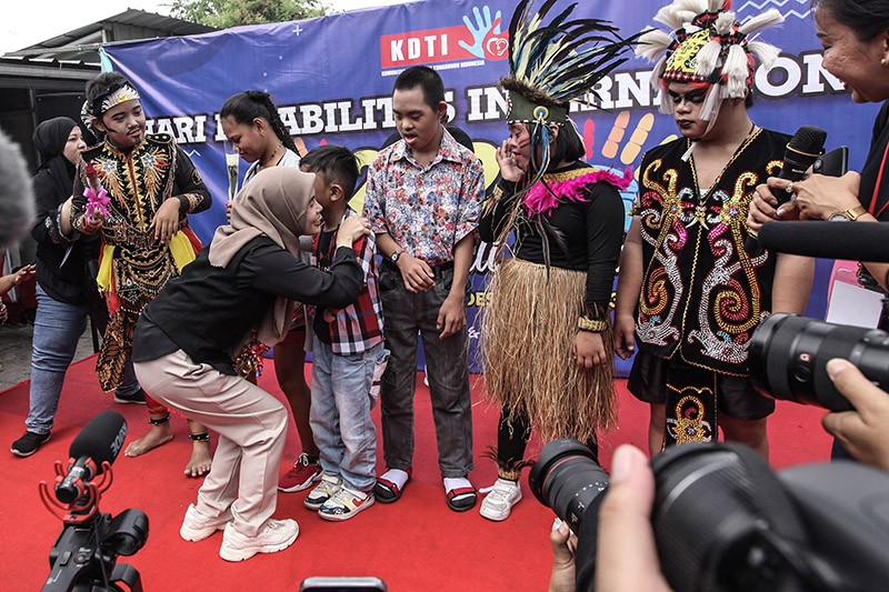 Momen Bahagia Anak-Anak Disabilitas bersama Siti Atikoh di Bumi Pospera Jatinegara - Bagian 1