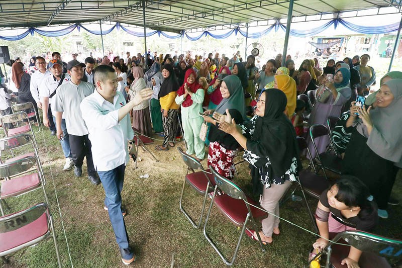 Partai Perindo Gelar Bazar Murah dan Pengobatan Gratis di Tangerang - Bagian 1