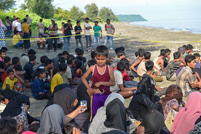 Terus Berdatangan, Ratusan Imigran Rohingya Kembali Masuk Aceh - Bagian 2