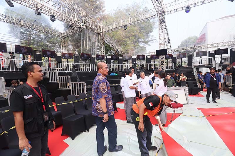Suasana Persiapan Debat Perdana Capres Cawapres Pilpres 2024 - Bagian 1
