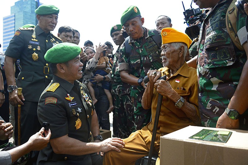 Peringatan Hari Juang TNI AD di Makassar - Bagian 2