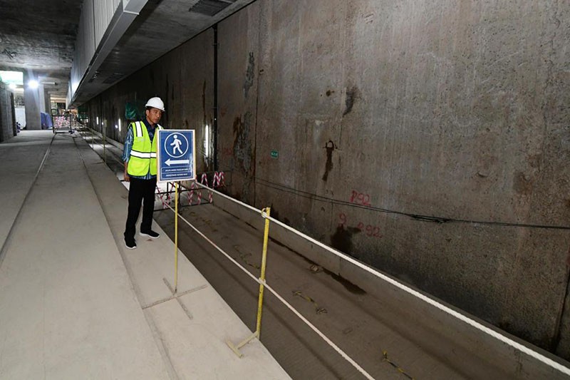 Foto-Foto Presiden Jokowi Cek Progres Pembangunan MRT Jakarta Fase 2A - Bagian 4