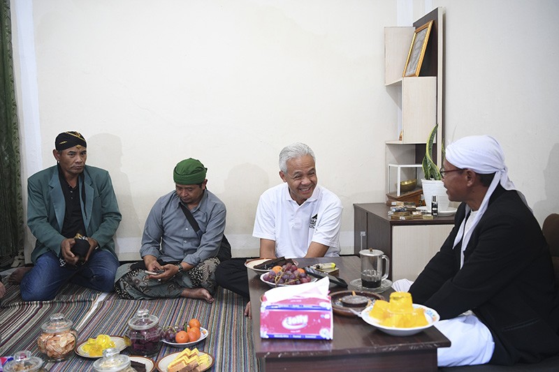 Ganjar Pranowo Menginap di Rumah Warga Wonosobo - Bagian 2