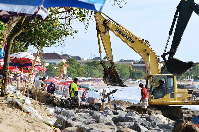 Penanganan Abrasi Pantai Kuta Bali - Bagian 2