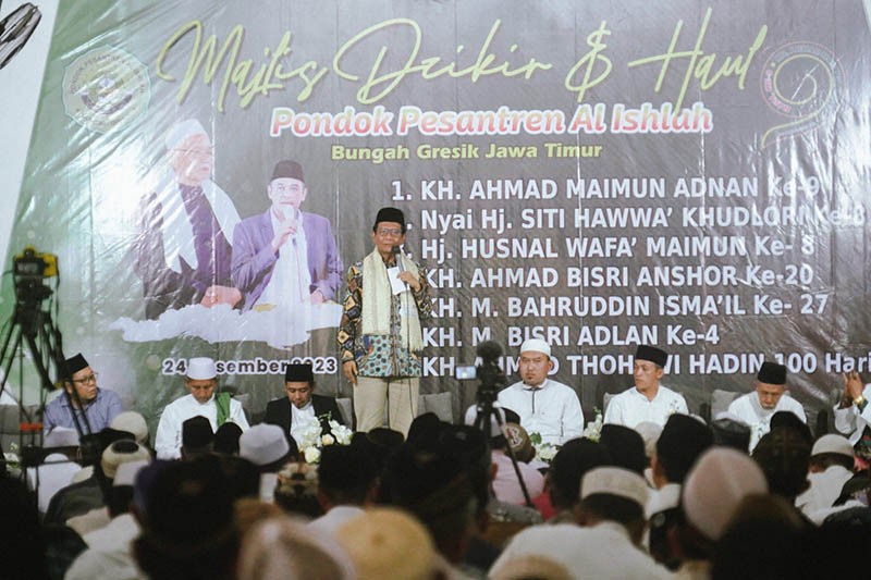 Pesan Mahfud MD untuk Santri saat Hadiri Haul Pendiri Ponpes Al-Islah di Gresik - Bagian 1