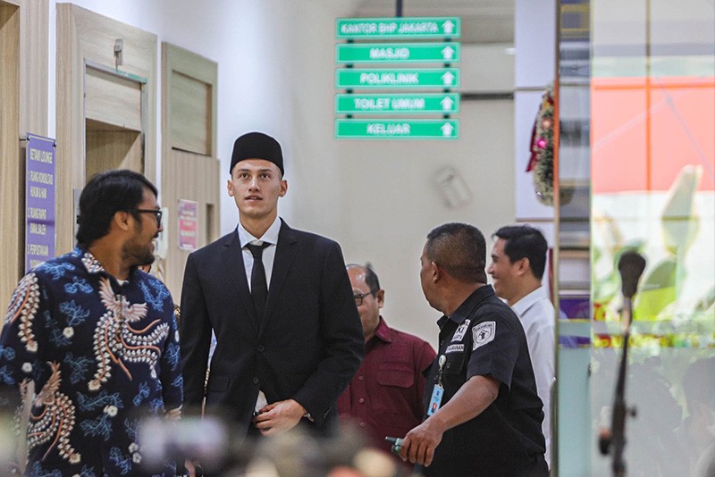 Senyum Jay Idzes Sah Jadi WNI, Siap Perkuat Timnas Indonesia - Bagian 3