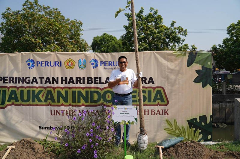 Peringati Hari Bela Negara, Peruri Tanam 500 Pohon di UPN Veteran Jatim - Bagian 1