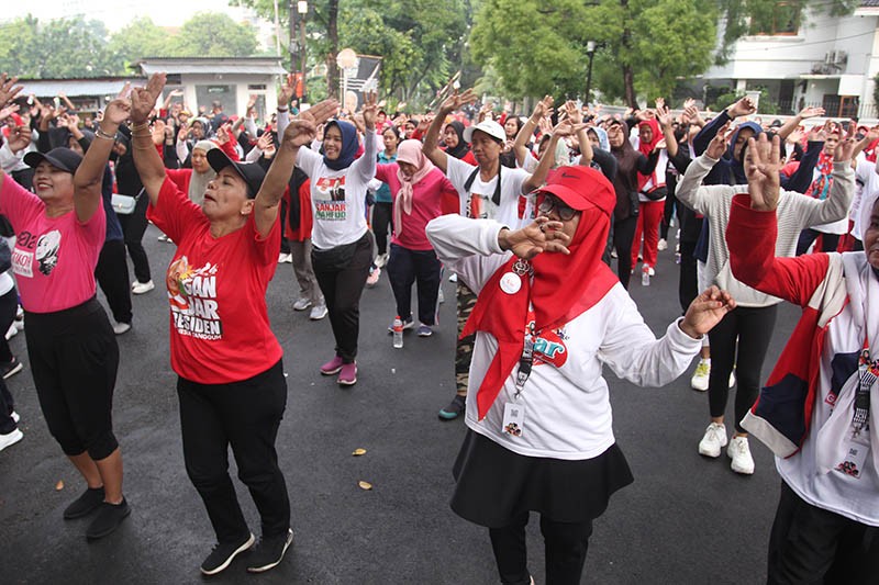 TPD Ganjar-Mahfud DKI Jakarta Gelar Senam Sat Set di Markas Pemenangan - Bagian 2