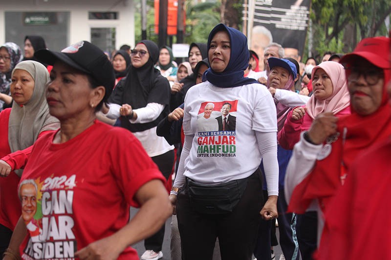 TPD Ganjar-Mahfud DKI Jakarta Gelar Senam Sat Set di Markas Pemenangan - Bagian 4