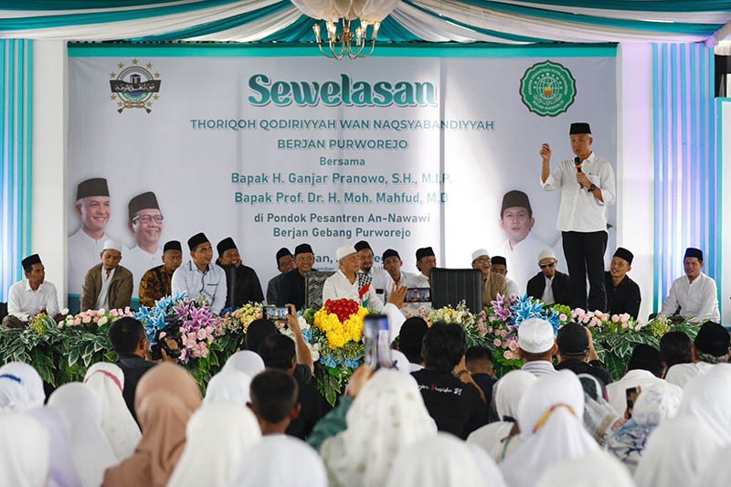 Ganjar-Mahfud Bakal Siapkan Anggaran Rp4 Triliun untuk Insentif Guru Agama - Bagian 1