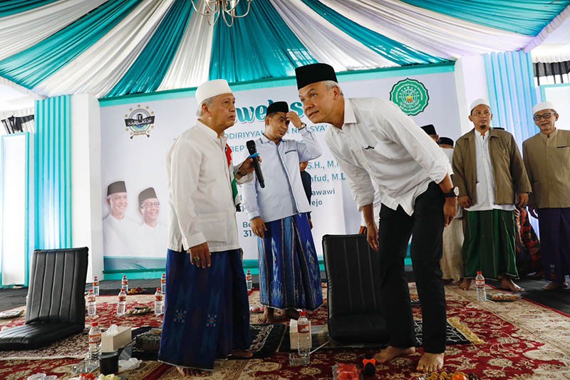 Ganjar-Mahfud Bakal Siapkan Anggaran Rp4 Triliun untuk Insentif Guru Agama - Bagian 2
