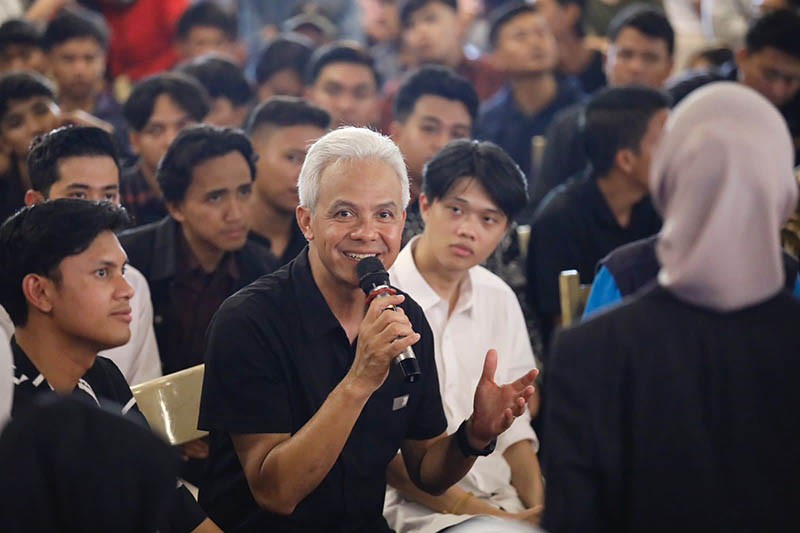 Pemuda Jepara Bacakan Puisi Wiji Thukul, Dukung Ganjar Tuntaskan Kasus HAM - Bagian 2