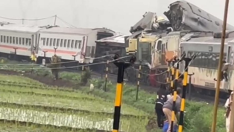 Update Korban Tewas Tabrakan Kereta di Bandung Jadi 4 Orang