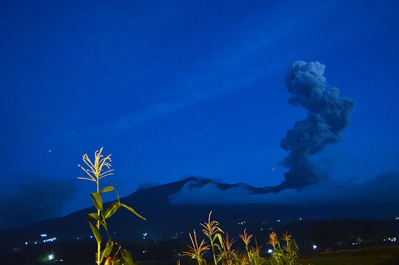 Gunung Marapi Kembali Erupsi, Keluarkan Abu Vulkanik hingga Membubung Tinggi - Bagian 2