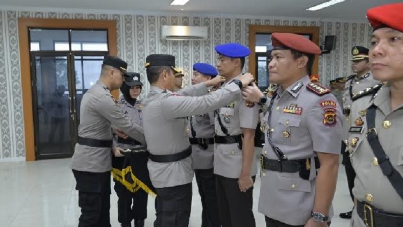 Kapolda Jambi Irjen Rusdi Hartono Pimpin Sertijab 2 Direktur dan 4 Kapolres