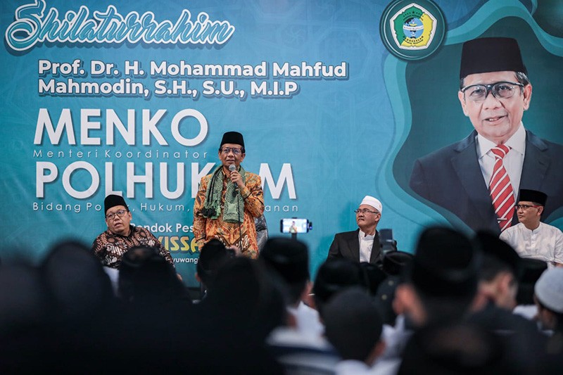 Di Hadapan Ribuan Santri, Mahfud MD Dorong Kemajuan Pesantren Bangun Universitas - Bagian 1