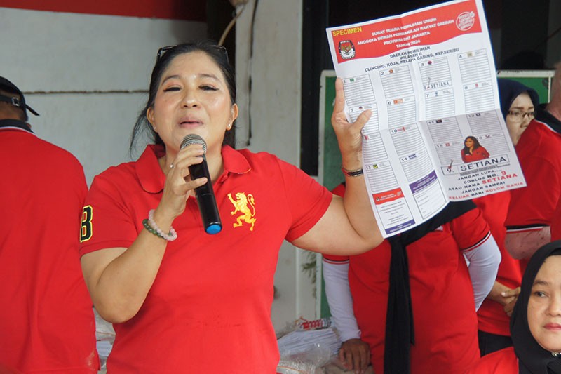 Serap Aspirasi Masyarakat, Setiana Sambangi Warga Kelapa Gading - Bagian 3