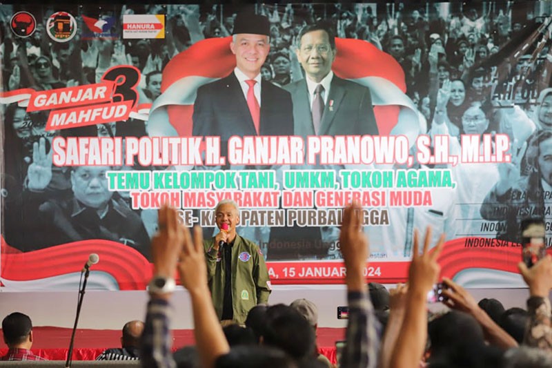 Capres Ganjar Pranowo Temui Kelompok Tani dan UMKM di Purbalingga - Bagian 1