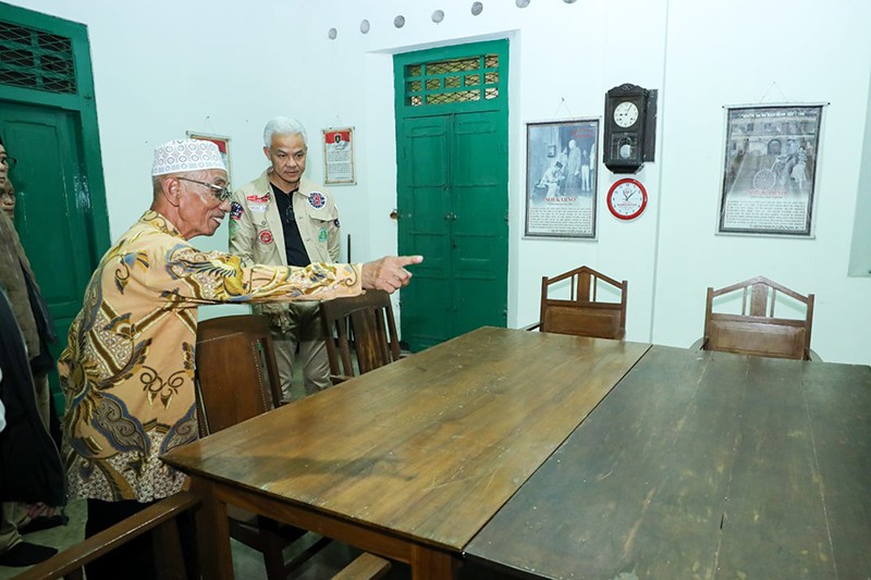 Ganjar Napak Tilas ke Rumah Dr Radjiman Wediodiningrat - Bagian 1