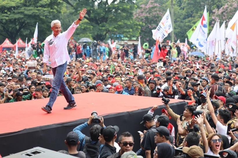 Bakar Semangat Puluhan Ribu Warga Jabar, Ganjar: Kami bersama Rakyat - Bagian 1