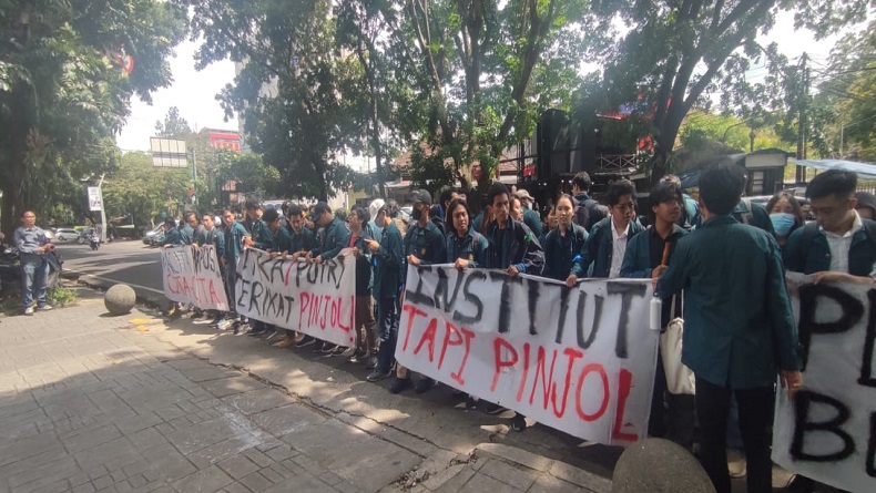 Geger Bayar Kuliah lewat Skema Pinjol, ITB Minta Maaf