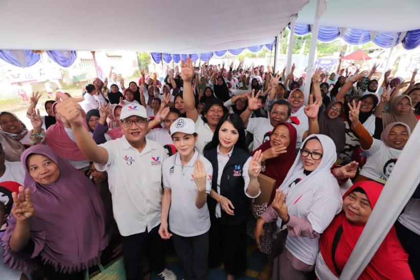 Liliana Tanoesoedibjo Turun Langsung Temui Warga Tanah Abang - Bagian 6