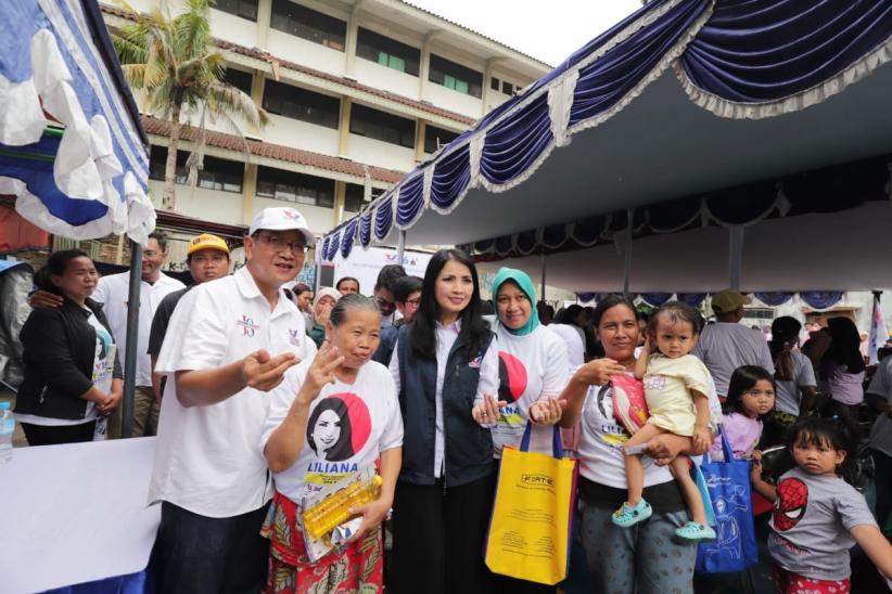 Liliana Tanoesoedibjo Turun Langsung Temui Warga Tanah Abang - Bagian 2
